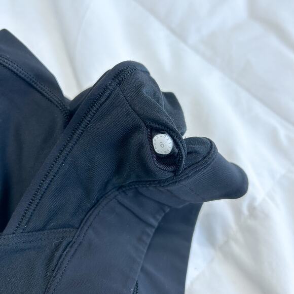 Lululemon Final Lap Tank Black Size 6 Built-In Bra Racerback Cutout EUC - Picture 8 of 8